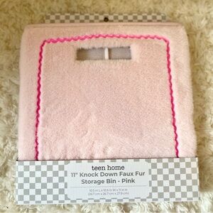 Teen Home Faux Fur Pink 11" Storage‎ Bin
